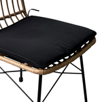 Καρέκλα Naoki Pakoworld Rattan σε Φυσική Απόχρωση με Μαύρο Μαξιλάρι και Μεταλλικό Μαύρο Πόδι 45x60x83εκ