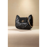 Οβάλ Τσάντα Ώμου Puffer με Καπάκι με Κλειδαριά και Αλυσίδα