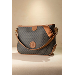 Η Τσάντα με το Απόλυτο Μέγεθος Ιδανικό για Όλες τις Γυναίκες