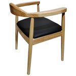 Πολυθρόνα Joube Pakoworld Rubberwood σε Φυσική Απόχρωση με Μαύρο pu Μαξιλάρι 50x62x72εκ