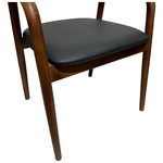 Πολυθρόνα Hogie Pakoworld Rubberwood σε Καφέ Απόχρωση με Μαύρο pu Μαξιλάρι 61x60x76εκ