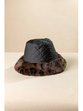Γυναικείο Καπέλο Double Face από Ακρυλική Γούνα με Leopard Print
