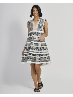 Ble Φόρεμα Κοντό Αμάνικο Ασπρόμαυρο με Σχέδια m/l (100% Cotton) 5-41-444-0038