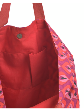 Ble Τσαντα Υφασματινh Κοκκινη με Σχεδια (50%cotton 50% Polyester)