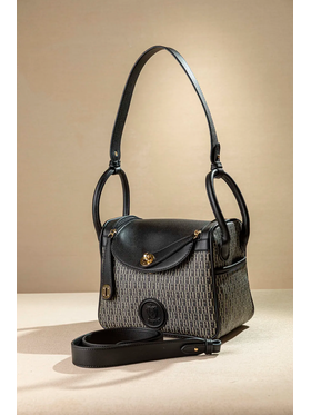 Τσάντα Τύπου Βαλιτσάκι με Ιδιαίτερο Κλείσιμο