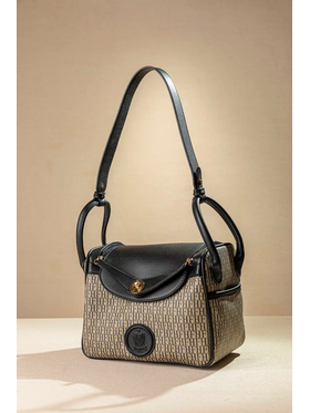 Τσάντα Τύπου Βαλιτσάκι με Ιδιαίτερο Κλείσιμο