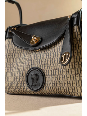 Τσάντα Τύπου Βαλιτσάκι με Ιδιαίτερο Κλείσιμο