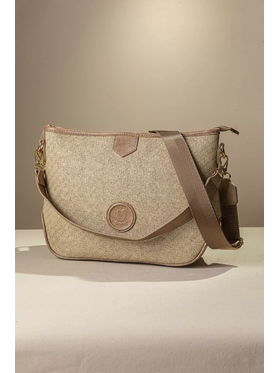 Η Τσάντα με το Απόλυτο Μέγεθος Ιδανικό για Όλες τις Γυναίκες