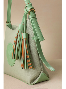 Τσάντα Ώμου και Χιαστί με νέο Casual Logo