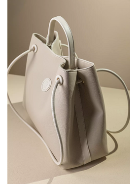 Κομψή και Διαχρονική Τσάντα Ώμου