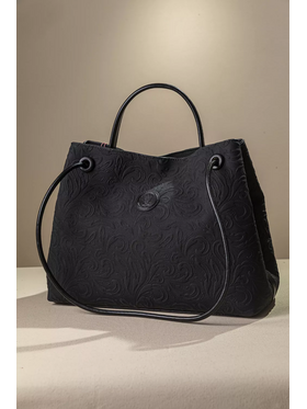 Κομψή και Διαχρονική Τσάντα Ώμου