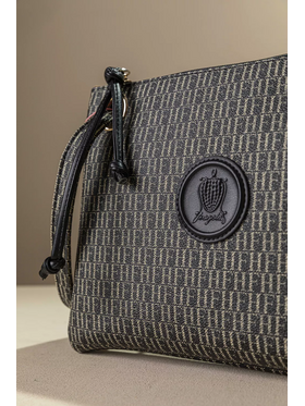 Πρακτικό Τσαντάκι/νεσεσερ