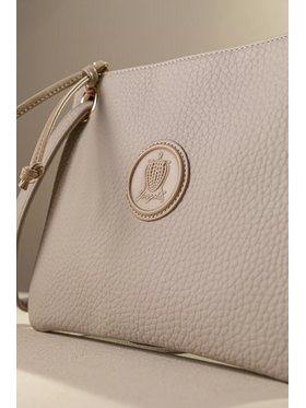 Πρακτικό Τσαντάκι/νεσεσερ