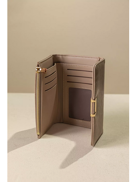 Πορτοφόλι με Καπάκι Μεσαίου Μεγέθους