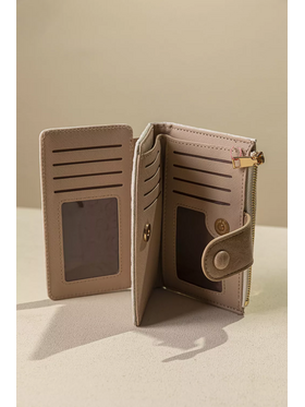 Πολυθέσιο Πορτοφόλι με Γλώσσα Μεσαίου Μεγέθους