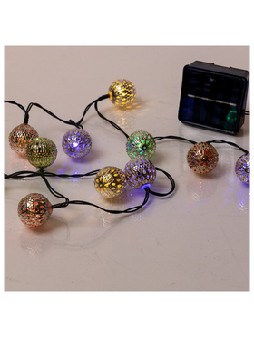 Σειρα, 40 led 5mm, με Μπαλες Βοηο 3cm, Ηλιακο Πανελ me Aισθητηρα, 8 Προγραμμα, Πρασινο pvc Καλωδιο, Πολυχρωμο led ανα 10cm, Προεκταση Παροχης 1m, Ιρ44