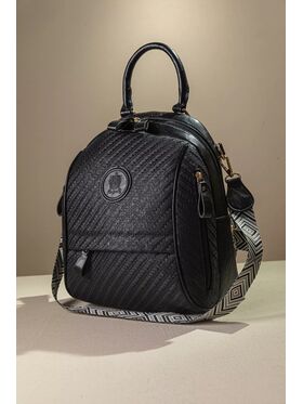Μεσαίο Backpack με Πολλά Τσεπάκια και υφή Ψάθας